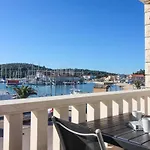 Goles Apartments-first Row To The Sea Apartment