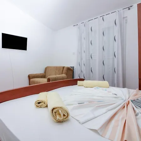 Goles Apartments-first Row To The Sea