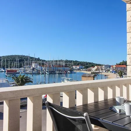 Goles Apartments-first Row To The Sea Daire