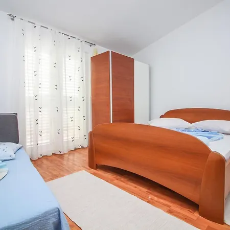 Goles Apartments-first Row To The Sea Daire Rogoznica (Sibenik-Knin)