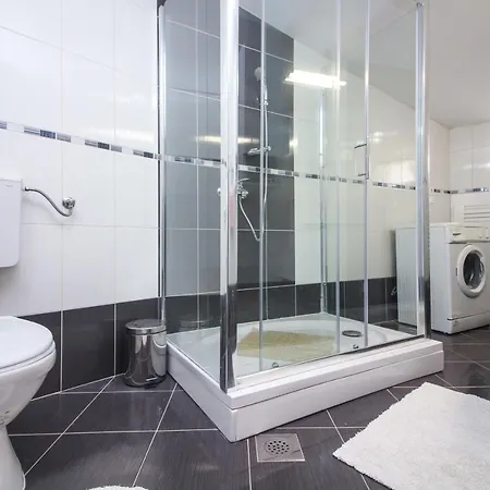 Goles Apartments-first Row To The Sea Rogoznica (Sibenik-Knin)