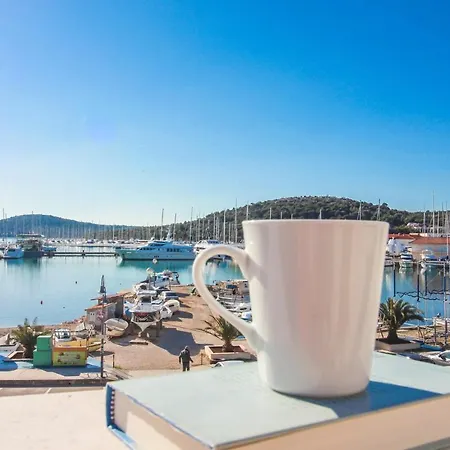 Apartmán Goles Apartments-first Row To The Sea