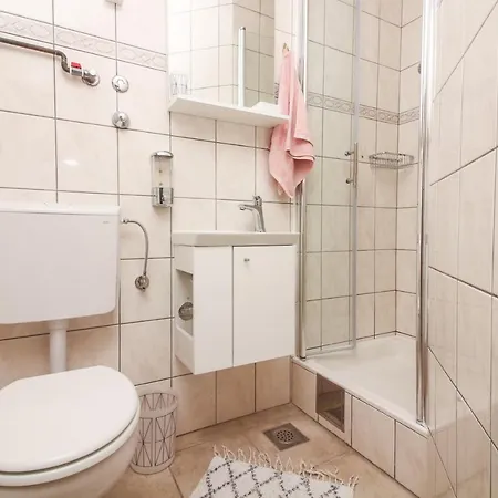 Apartman Goles Apartments-first Row To The Sea