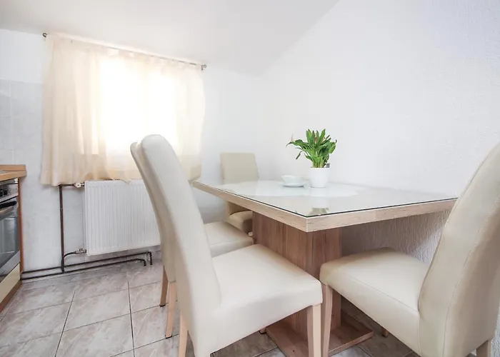 Goles Apartments-first Row To The Sea * Rogoznica (Sibenik-Knin)