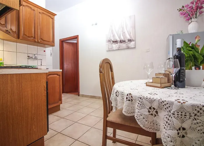 Goles Apartments-first Row To The Sea Daire Rogoznica (Sibenik-Knin)