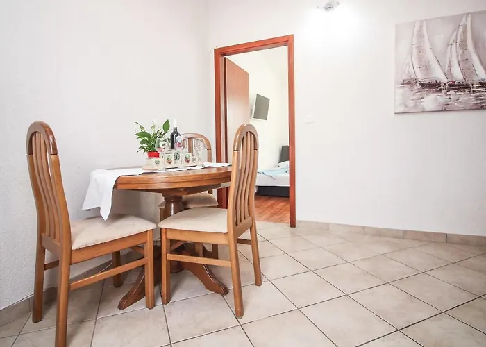 Goles Apartments-first Row To The Sea * Rogoznica (Sibenik-Knin)