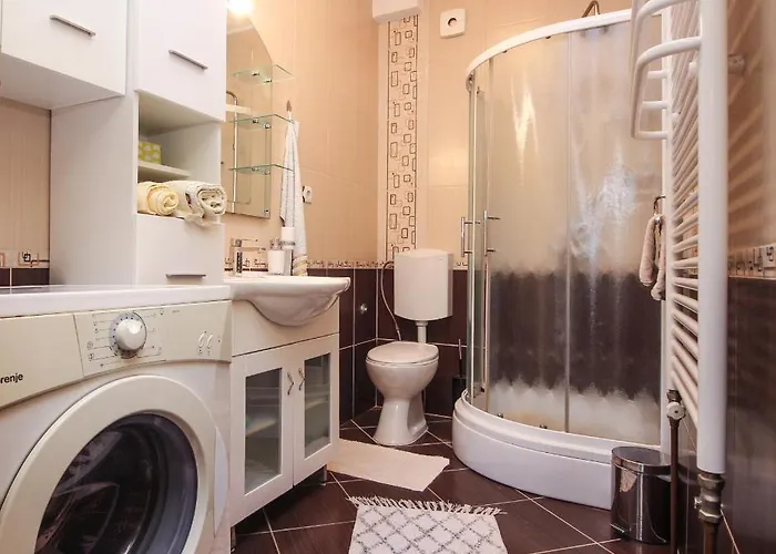 Goles Apartments-first Row To The Sea * Rogoznica (Sibenik-Knin)