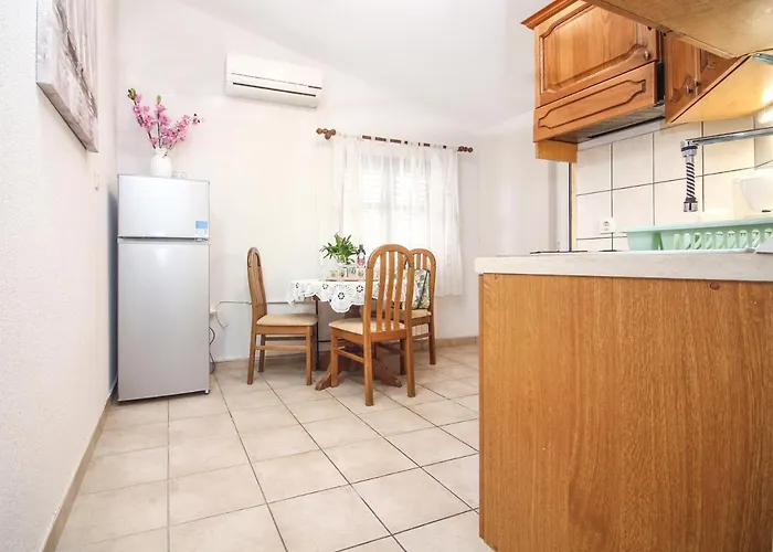 Goles Apartments-first Row To The Sea Daire